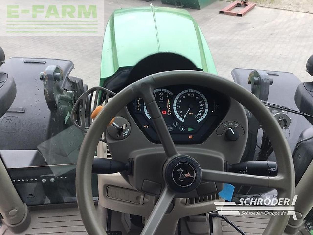 Tracteur agricole John Deere 6155 r: photos 12