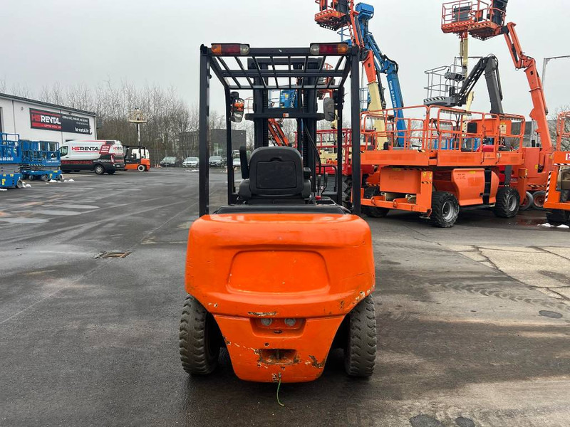 Doosan B50X5 5T 6m Triplex non-marking (1840) - crédit-bail Doosan B50X5 5T 6m Triplex non-marking (1840): photos 8