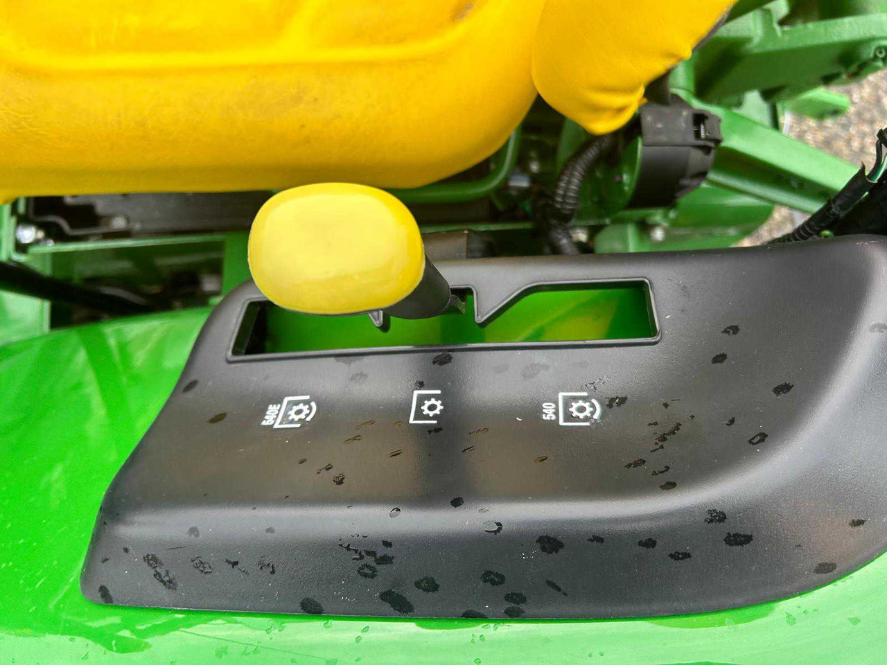 Micro tracteur John Deere 3028 EN: photos 15