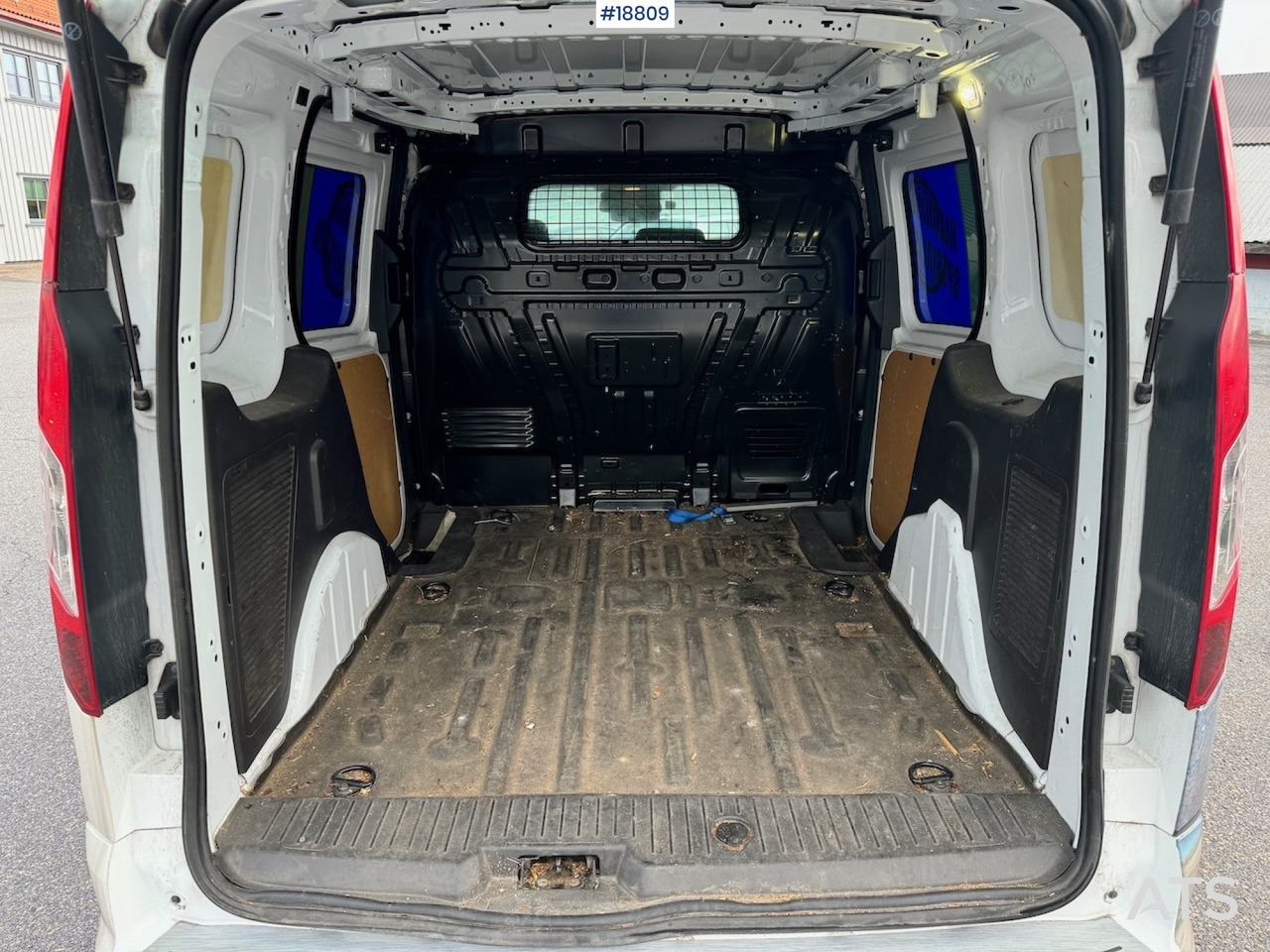 Fourgonnette Ford Transit: photos 16