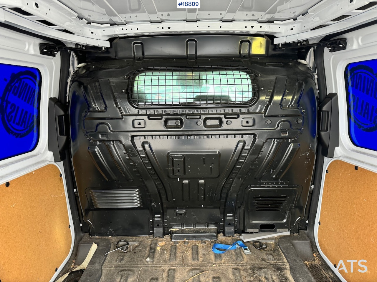 Fourgonnette Ford Transit: photos 17