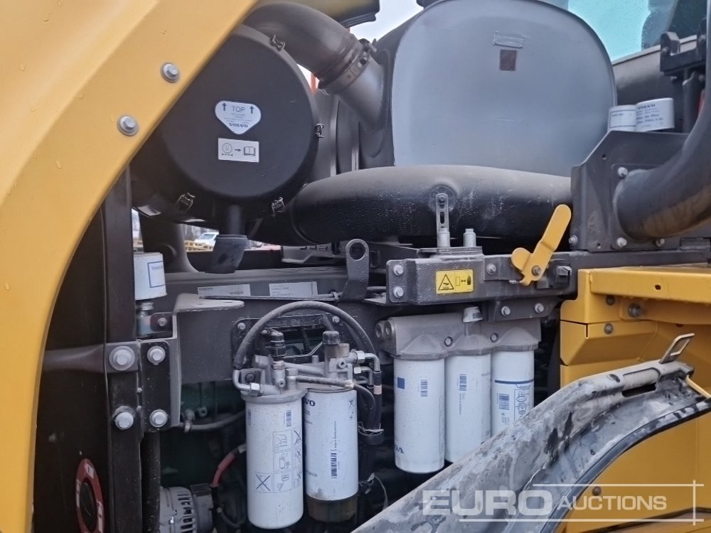 Chargeuse sur pneus Unused Volvo L180H: photos 23