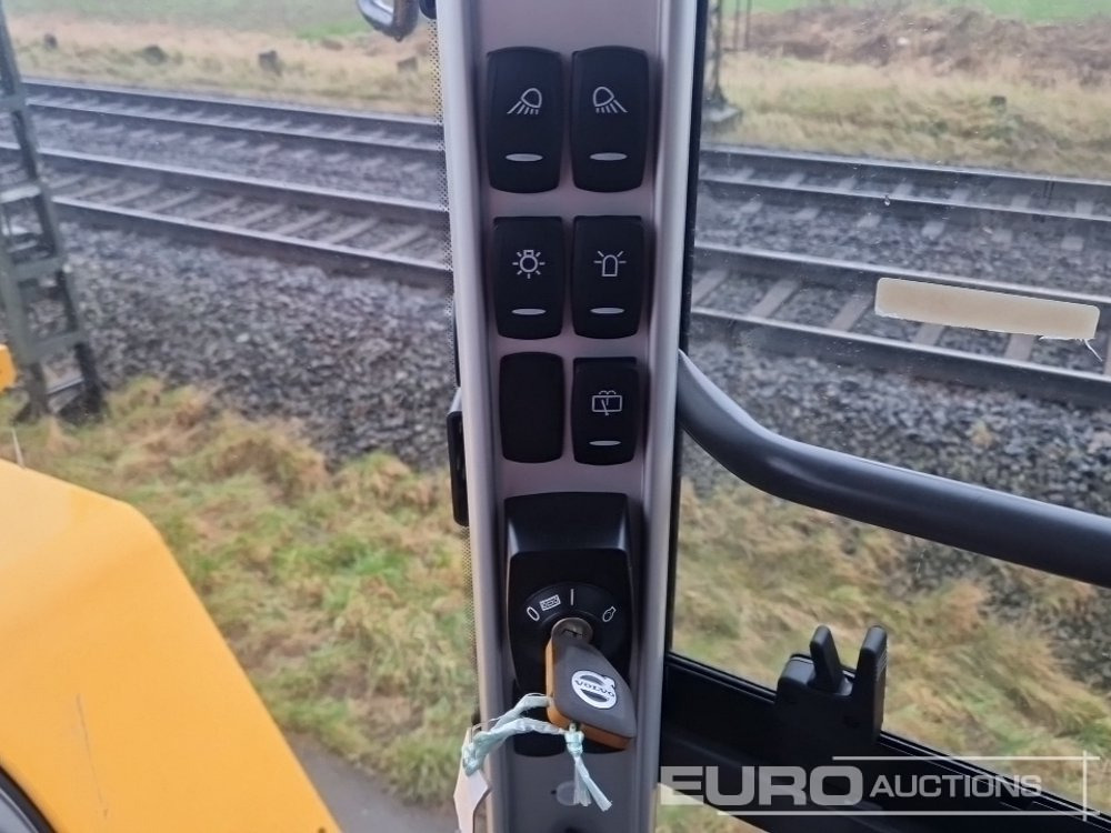 Chargeuse sur pneus Unused Volvo L180H: photos 33