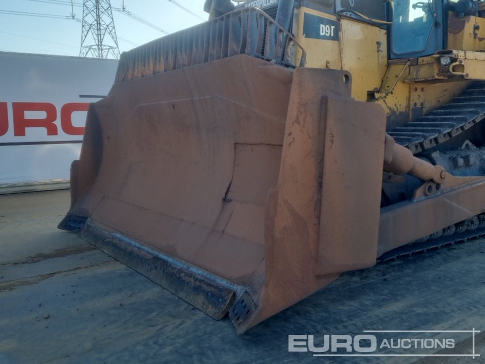 Bulldozer CAT D9T: photos 18