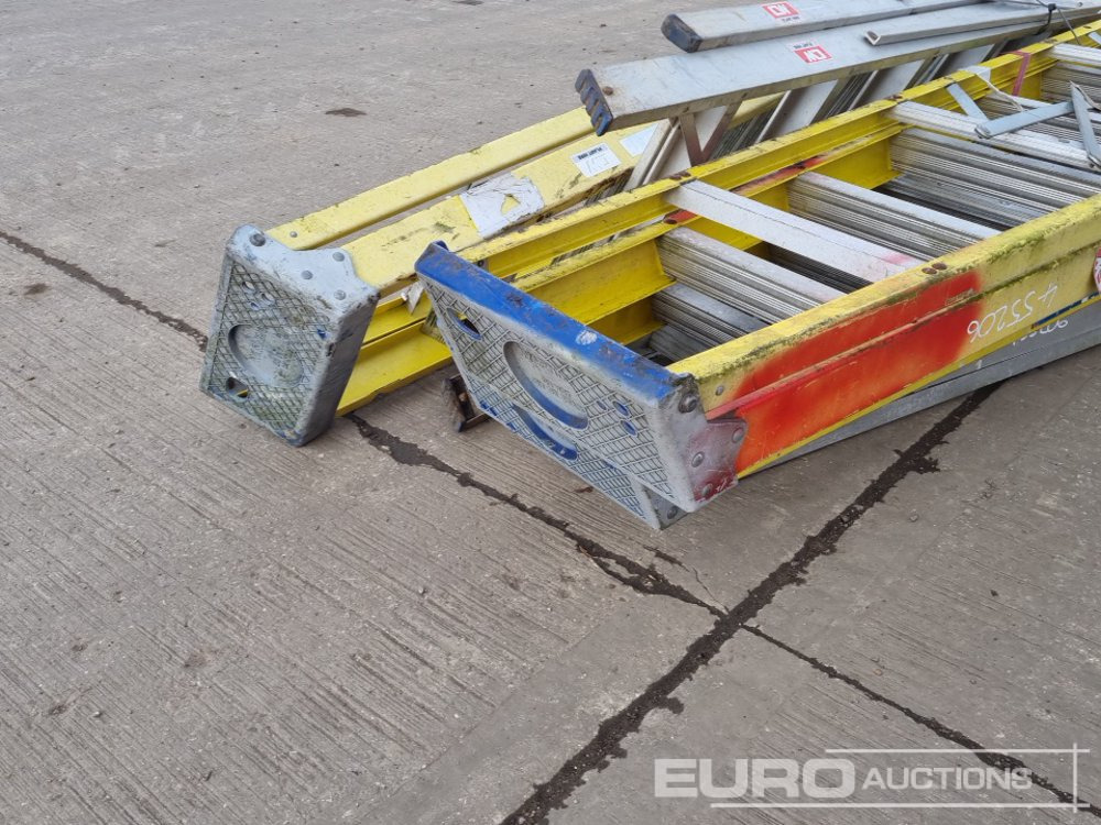 Matériel de chantier Fiberglass Step Ladders (3 of), Aluminium Step Ladders (2 of): photos 9