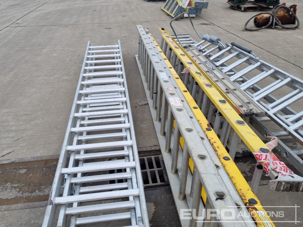 Matériel de chantier Ladders (5 of), Roofing Ladders (2 of): photos 21