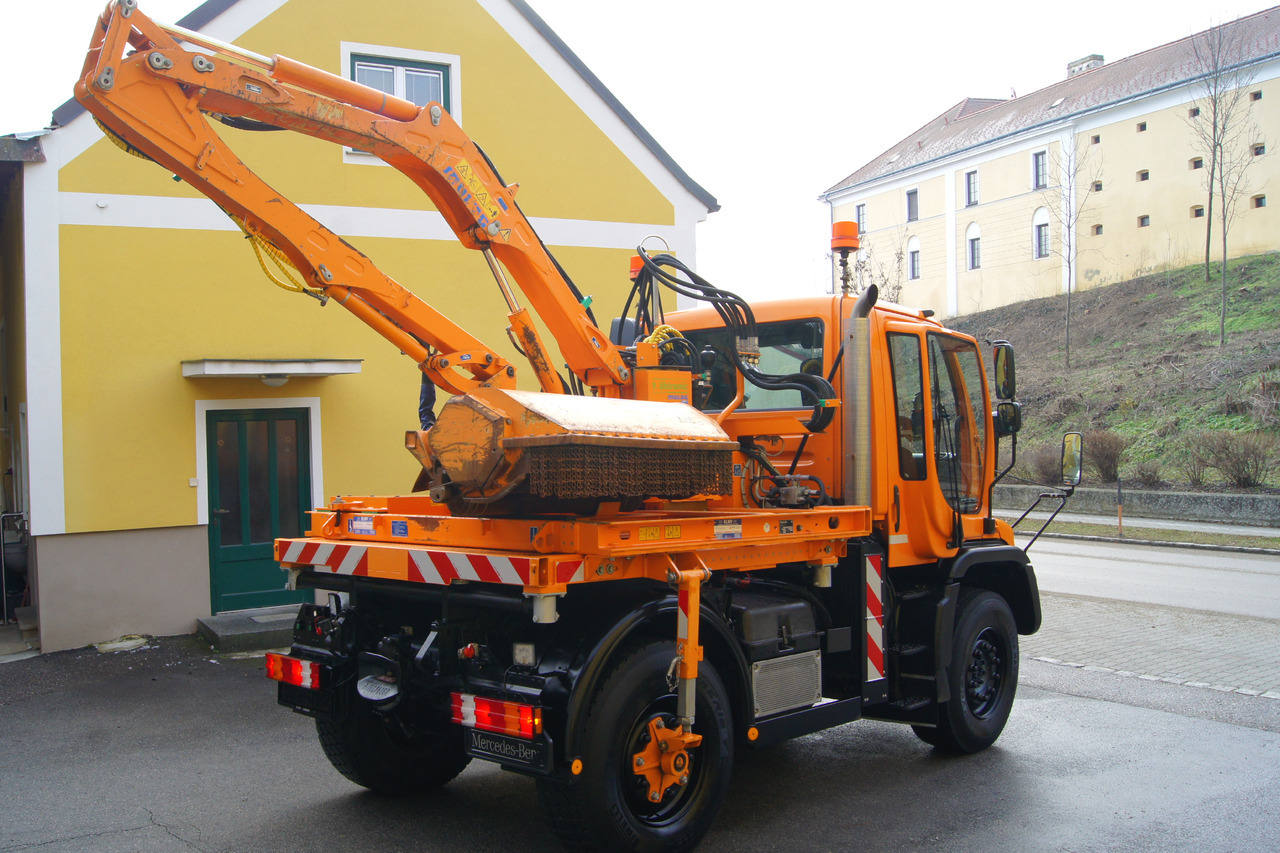 Véhicule de voirie/ Spécial Mercedes-Benz Unimog U 400/TÜV/Hydrostat/Mähtür +MULAG MHU 800: photos 6