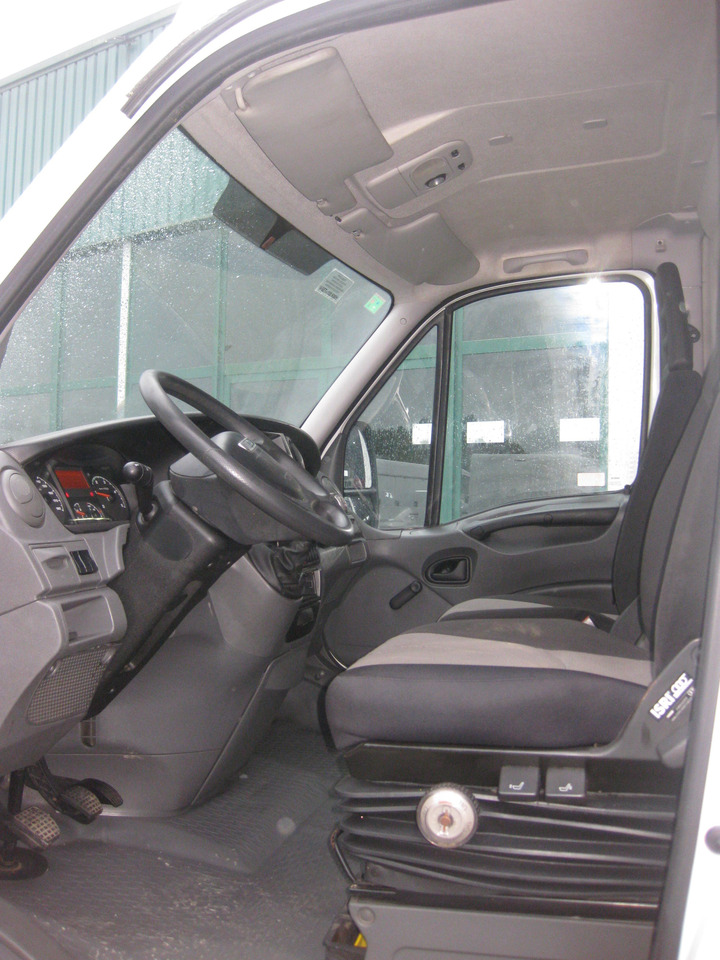 Utilitaire frigorifique neuf IVECO FRIGORIFICO: photos 9