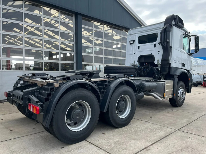 Tracteur routier neuf Mercedes-Benz Actros 3340 S 6x4 Tractor Head: photos 6